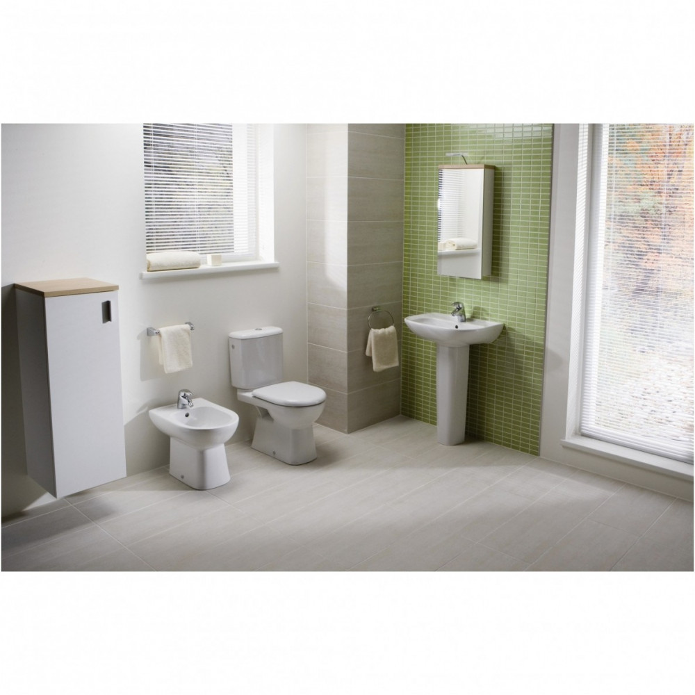 jika-deep-pastatomas-klozetas-apatiniu-vandens-ivadu-horiz-nuotaku